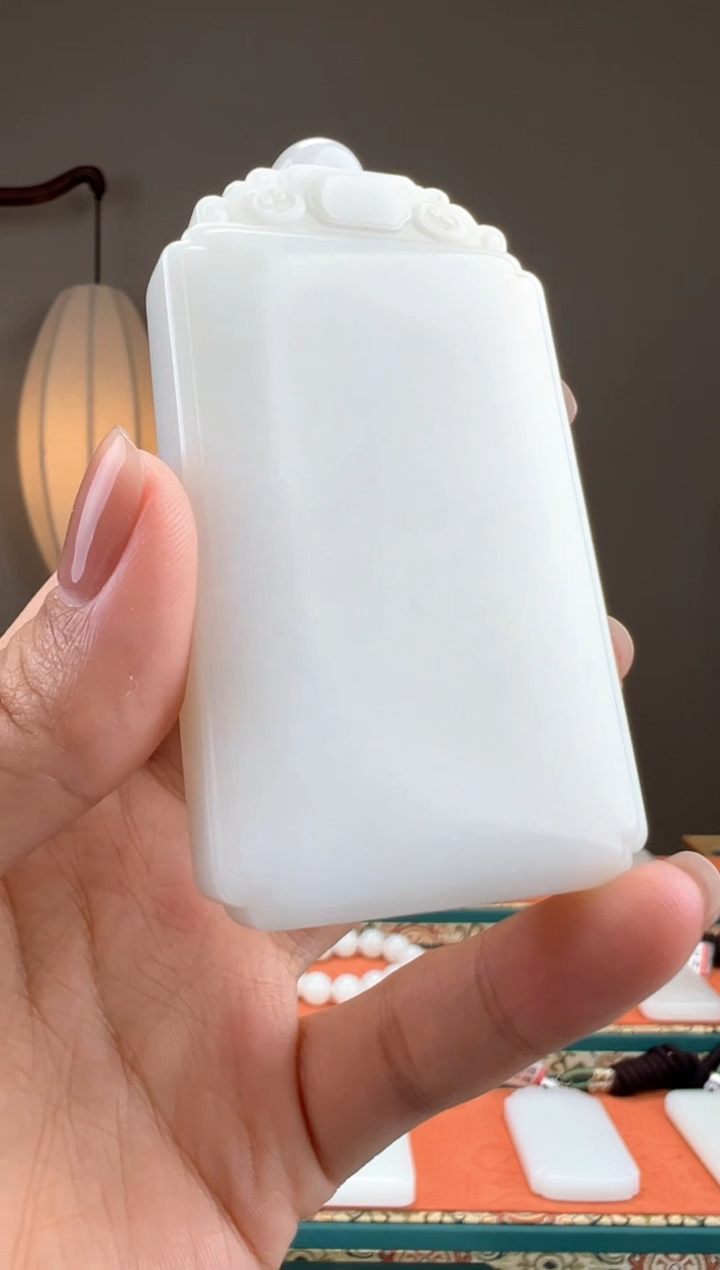 【闪购商品】和田玉颈饰未镶嵌1