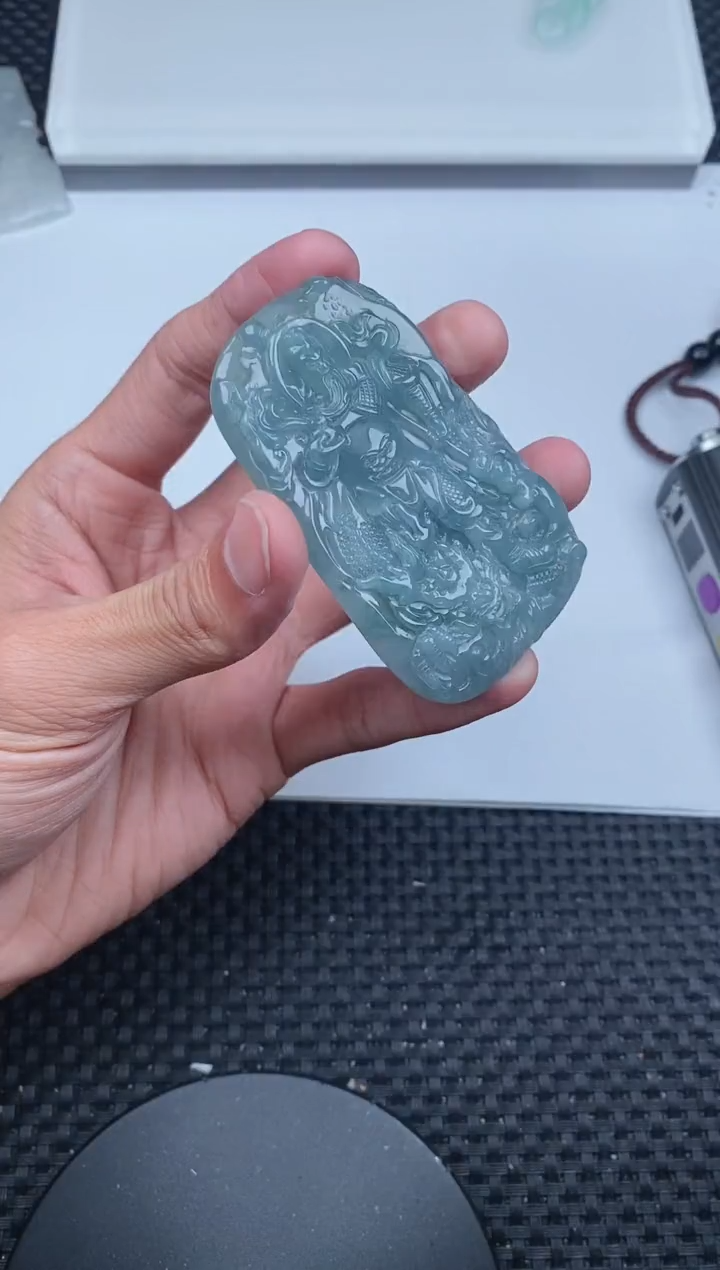 【闪购商品】翡翠颈饰未镶嵌          