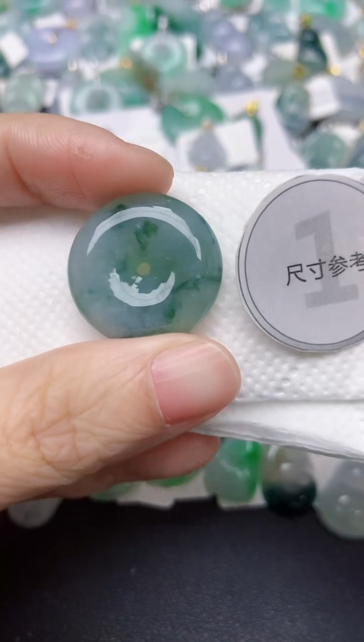 颈饰未镶嵌翡翠天然缅甸A货翡翠