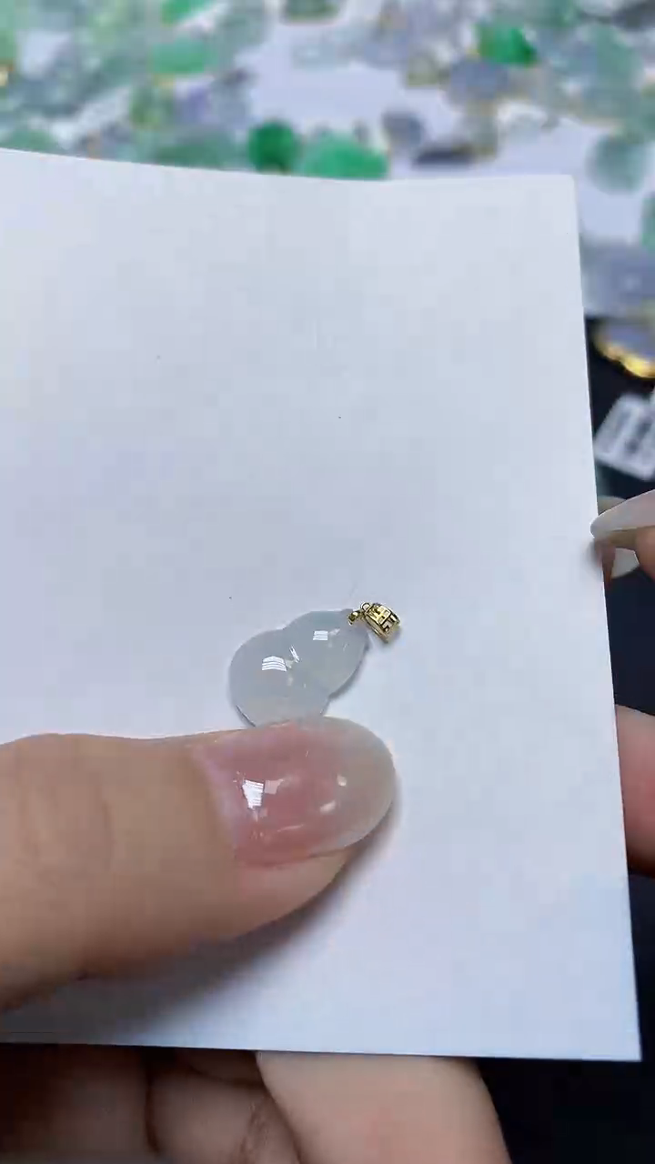 翡翠18K金镶嵌颈饰天然缅甸翡翠A货