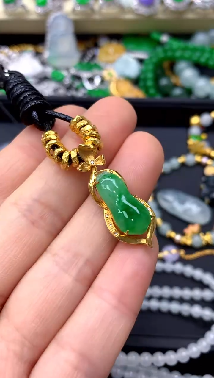 颈饰18K金镶嵌翡翠202-中国好珍宝