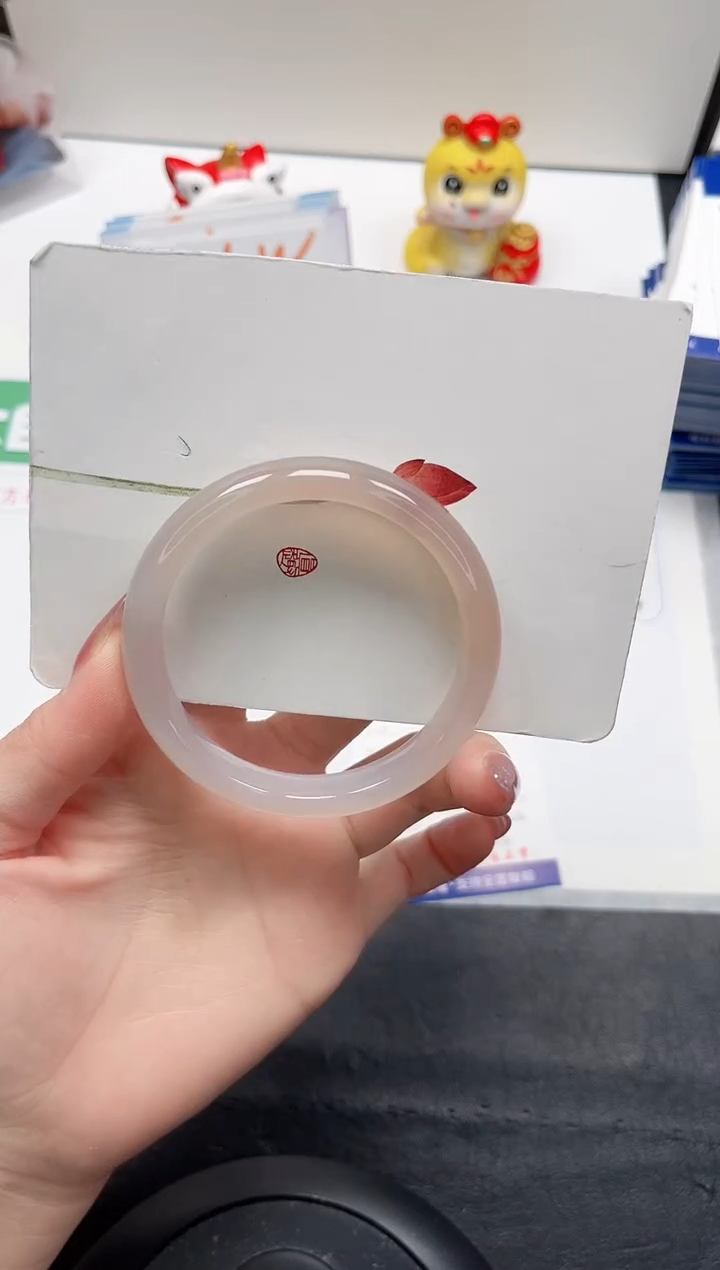 【闪购商品】石英质玉手镯未镶嵌290-55