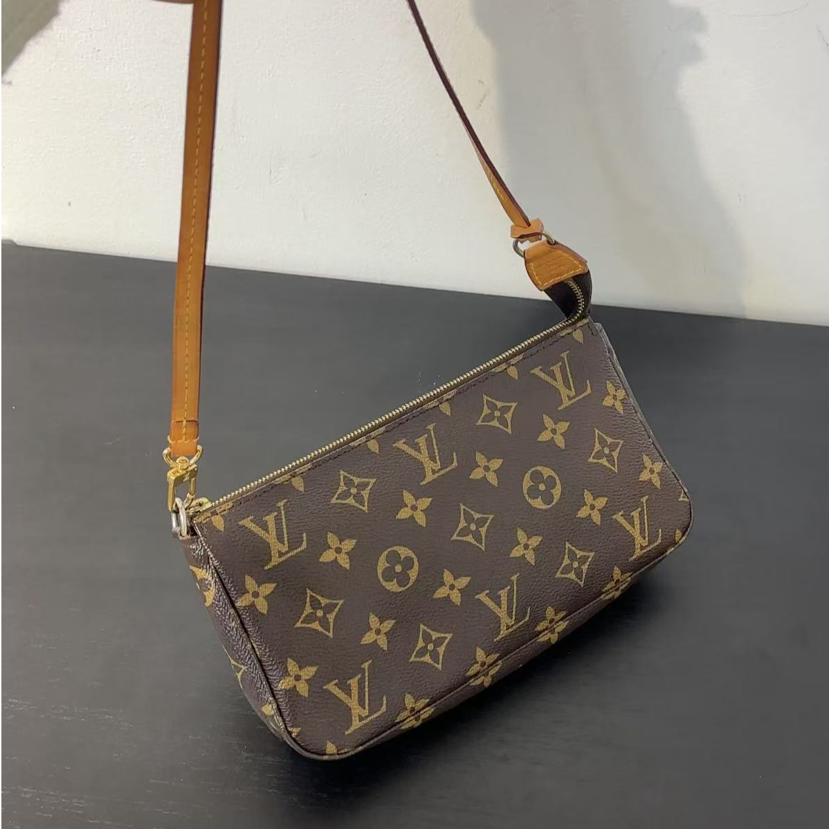 95新 LV CS5985 LV 老花麻将包