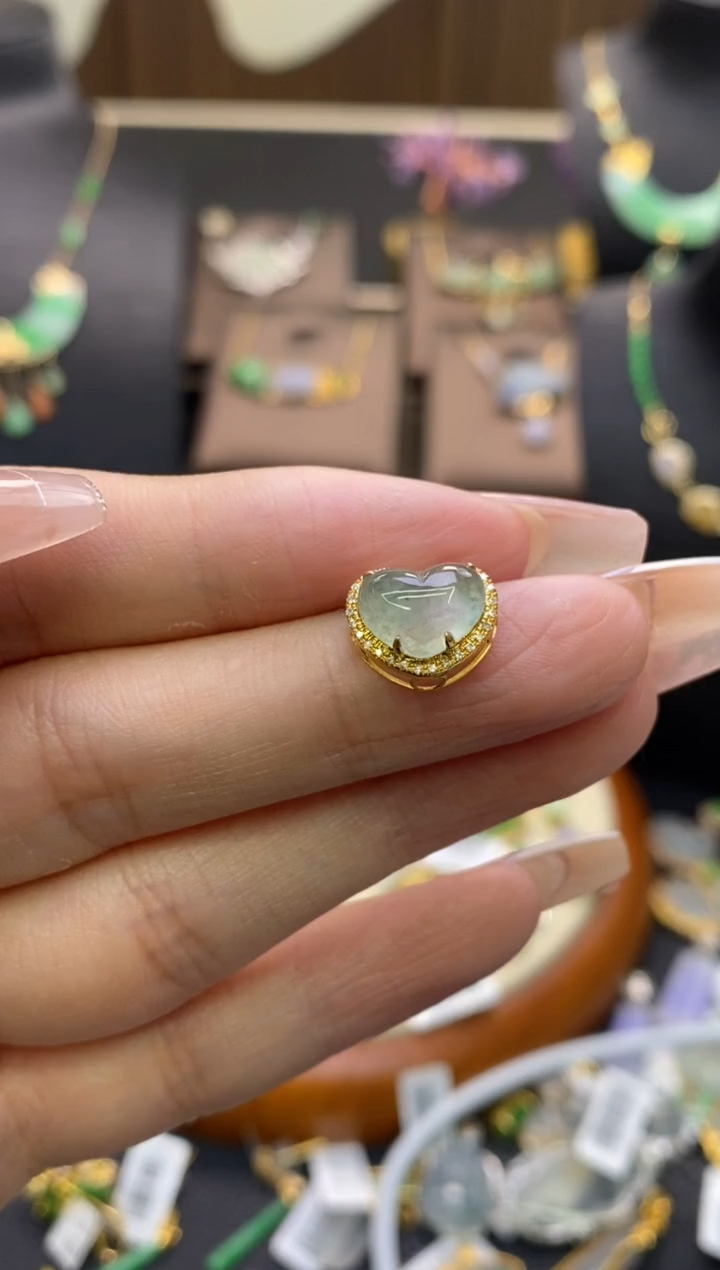 【闪购商品】翡翠颈饰18K金镶嵌净货12462