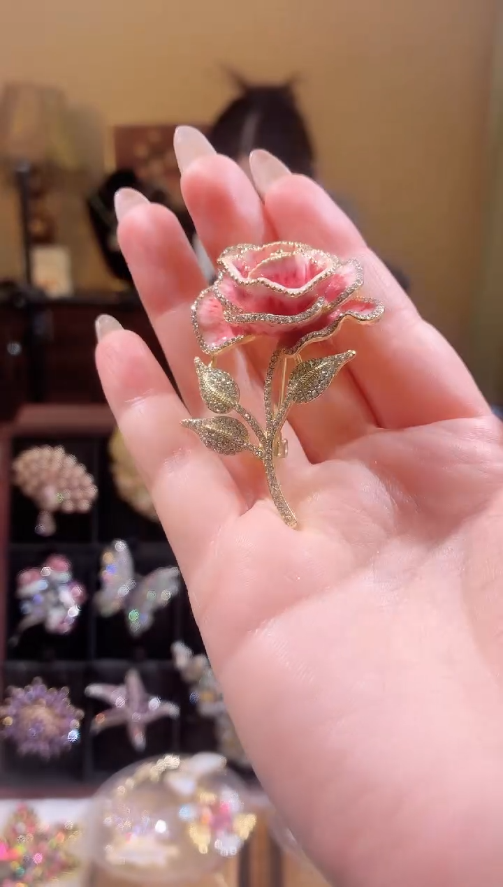 无铁合金粉色玫瑰