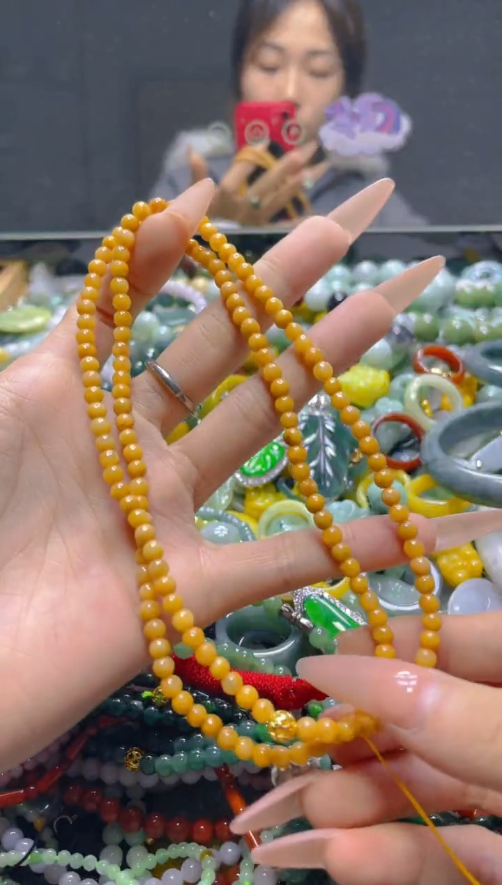 颈饰未镶嵌翡翠4MM