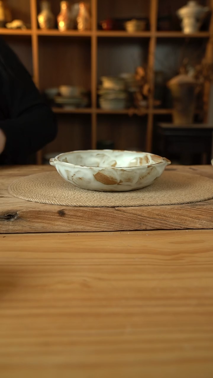 福利粉影系列的8英寸双耳盘1个