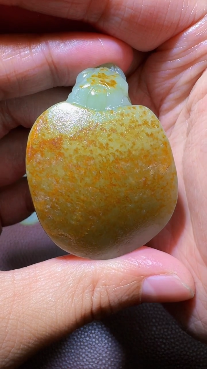 未镶嵌和田玉挂件和田玉