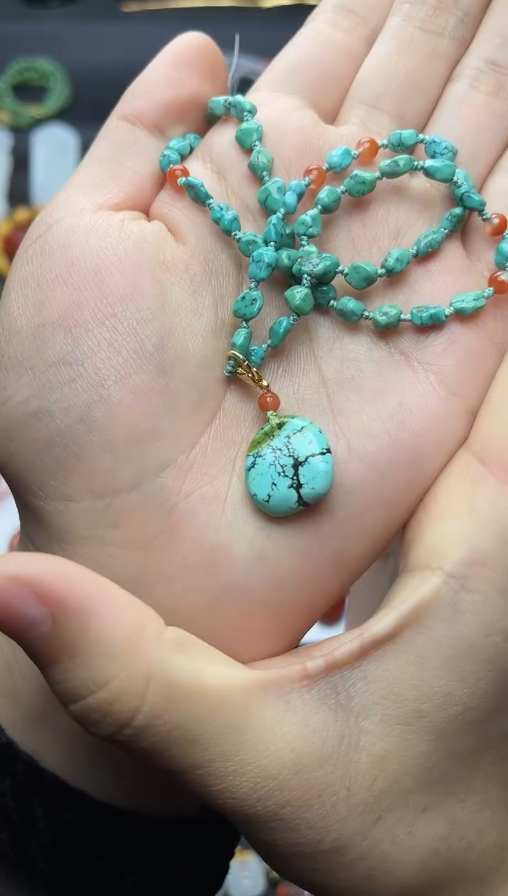 未镶嵌绿松石颈饰随型吊坠06