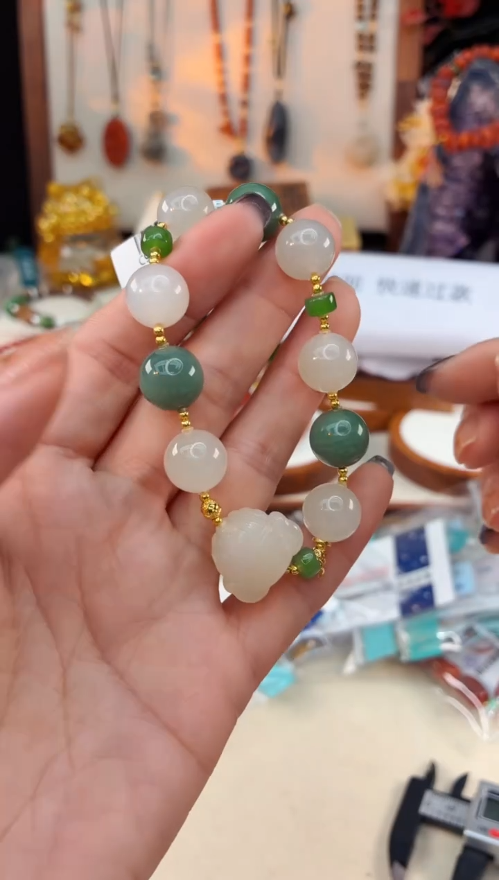 未镶嵌和田玉手饰@@C9921D018822