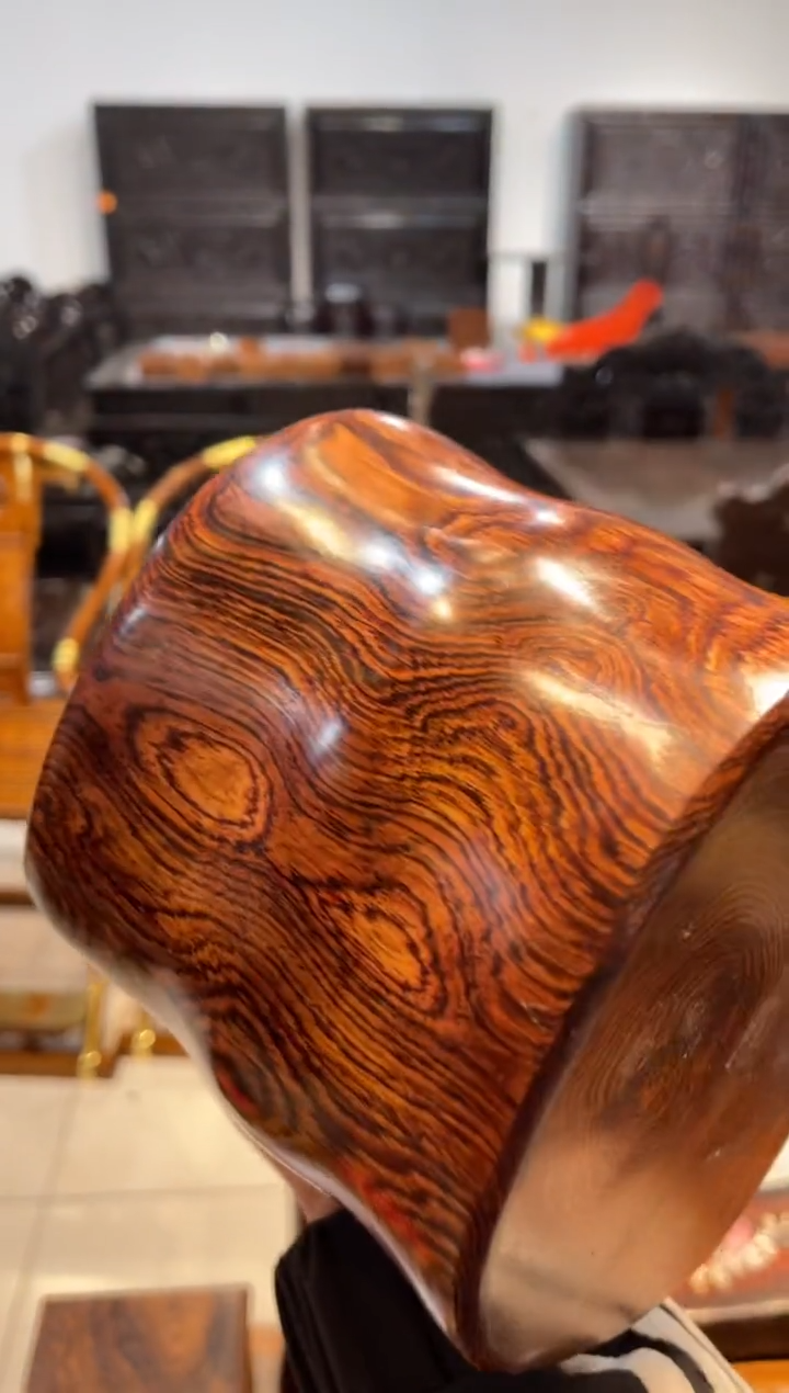 【闪购商品】木木雕笔筒随性、、、、、