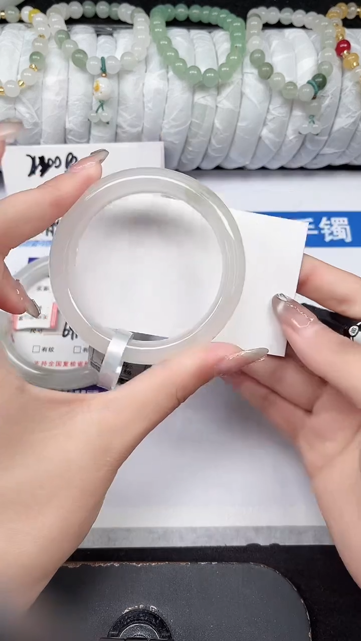 未镶嵌手镯石英质玉65-53/54