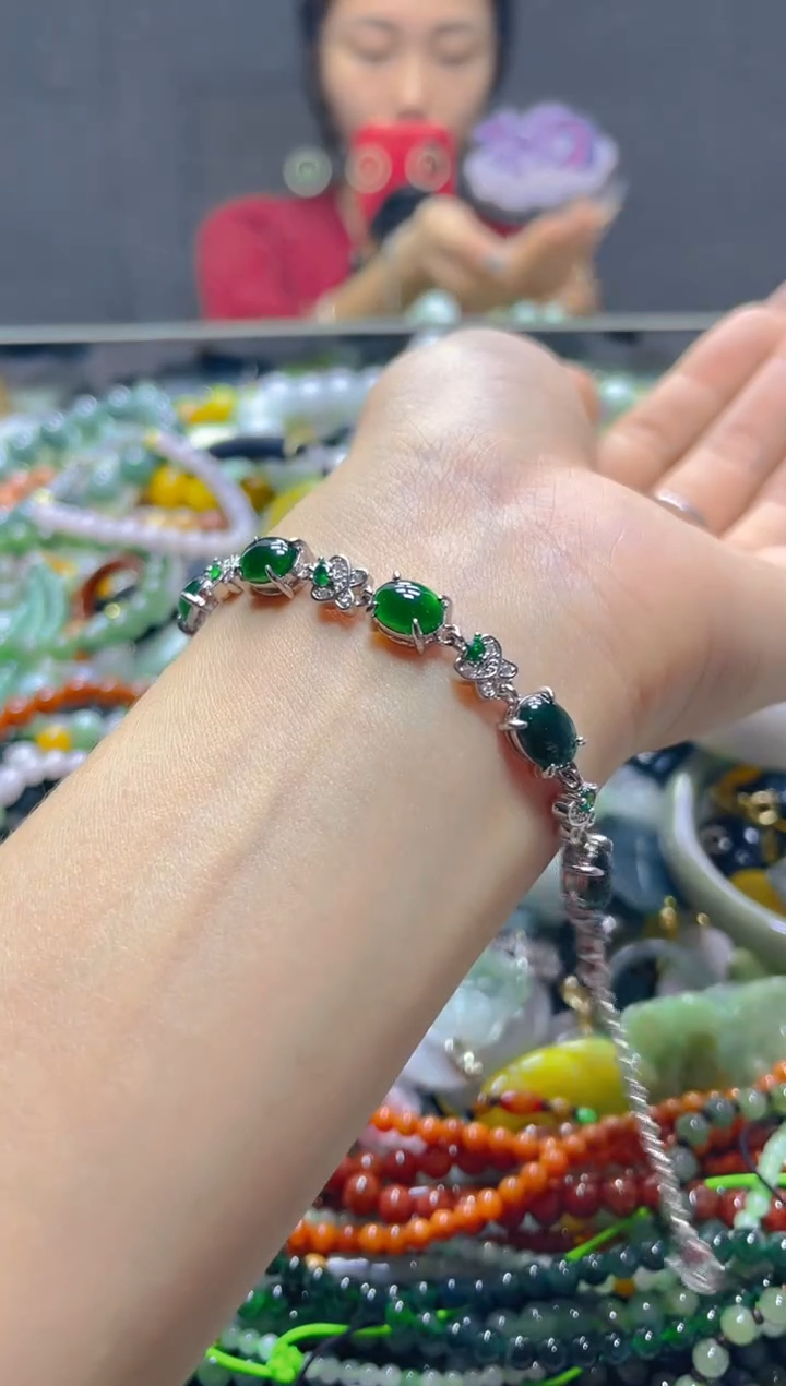 颈饰未镶嵌翡翠/G/翡翠A货，一件也是批发价