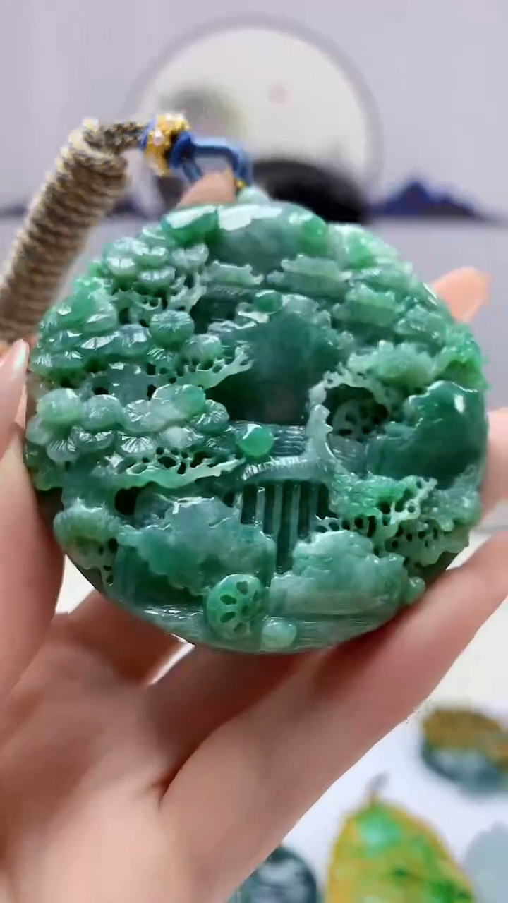 【闪购商品】定制翡翠未镶嵌4852DD-毛货挂件115