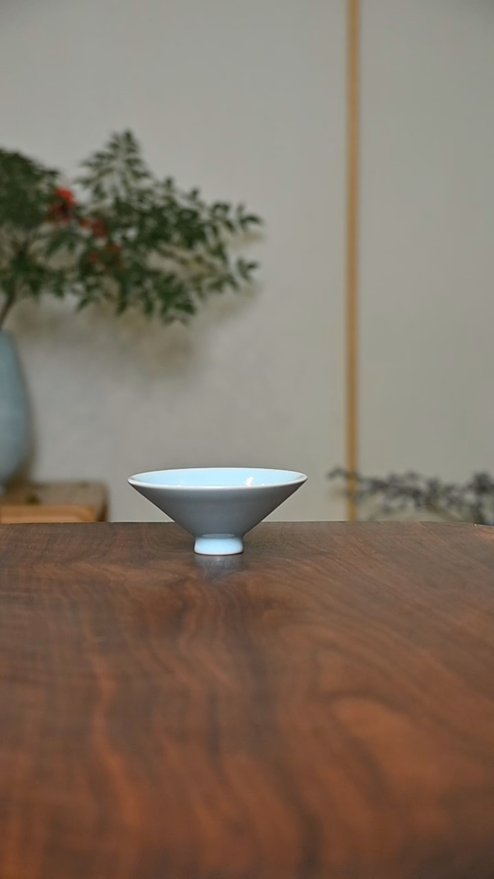 斗笠杯 天青 微瑕 朱晓辉款