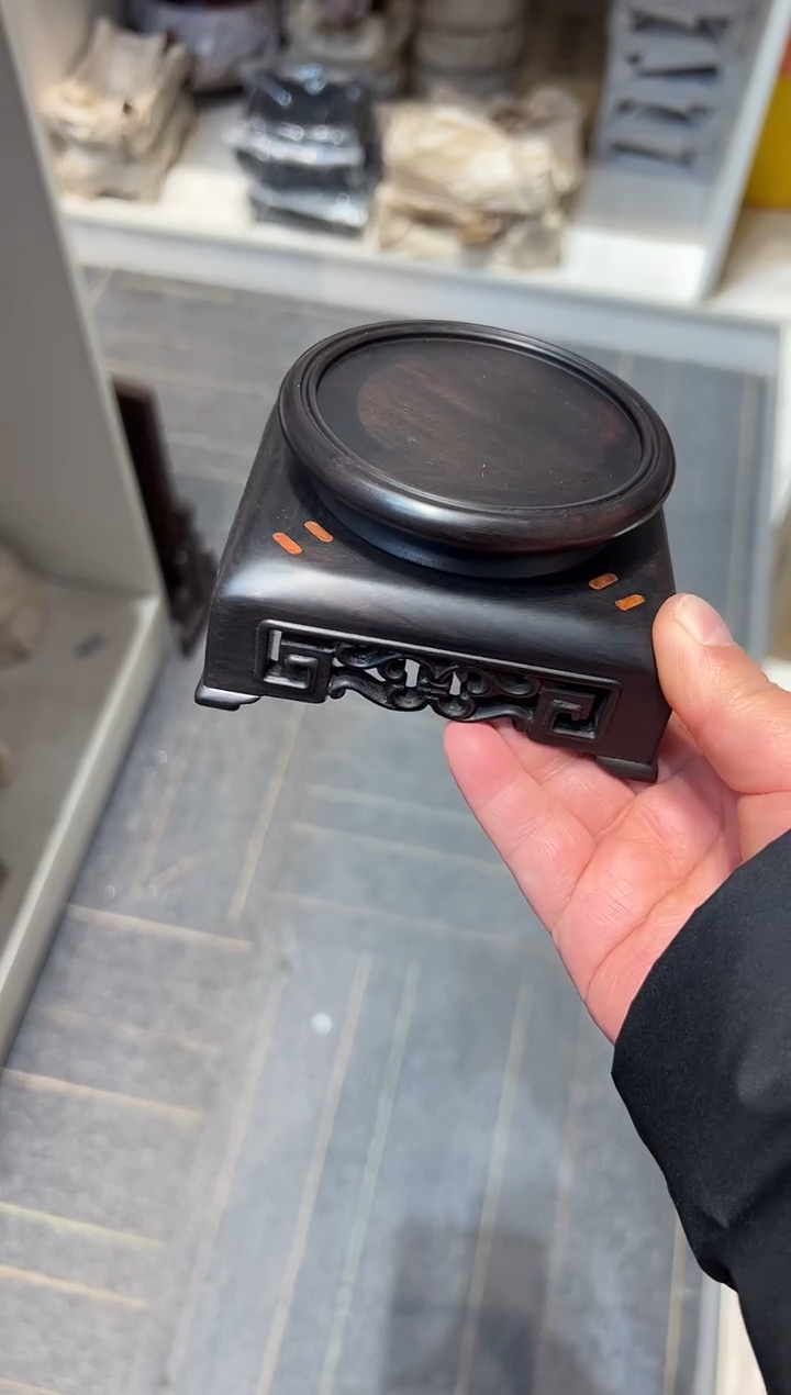 【闪购商品】黑酸枝木类端景台163小号