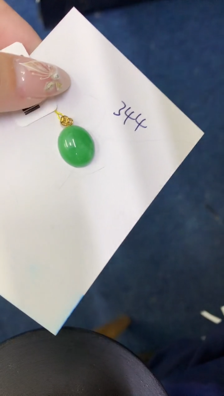 【闪购商品】翡翠颈饰18K金镶嵌00000000000