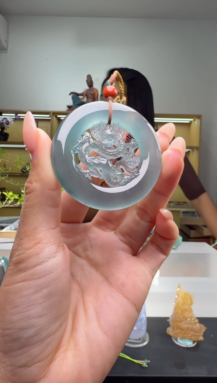 吊坠(不含链)未镶嵌翡翠龙牌