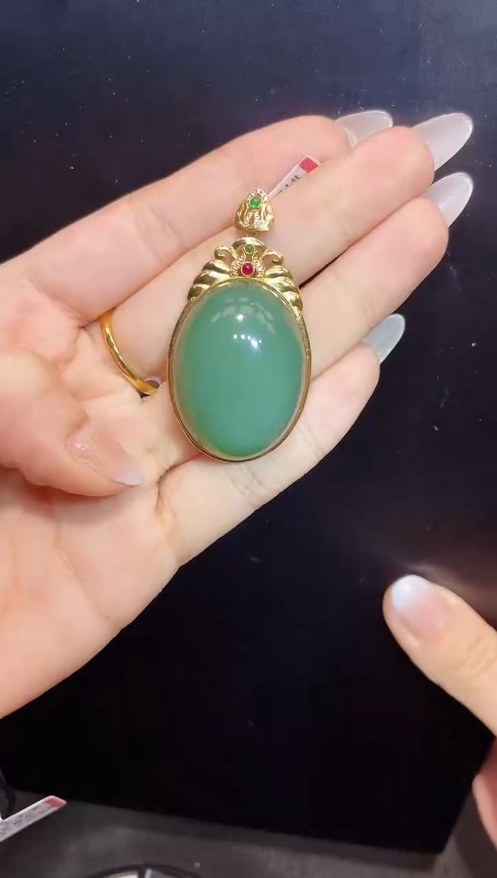 和田玉18K金镶嵌吊坠(赠链)多样性发一Z