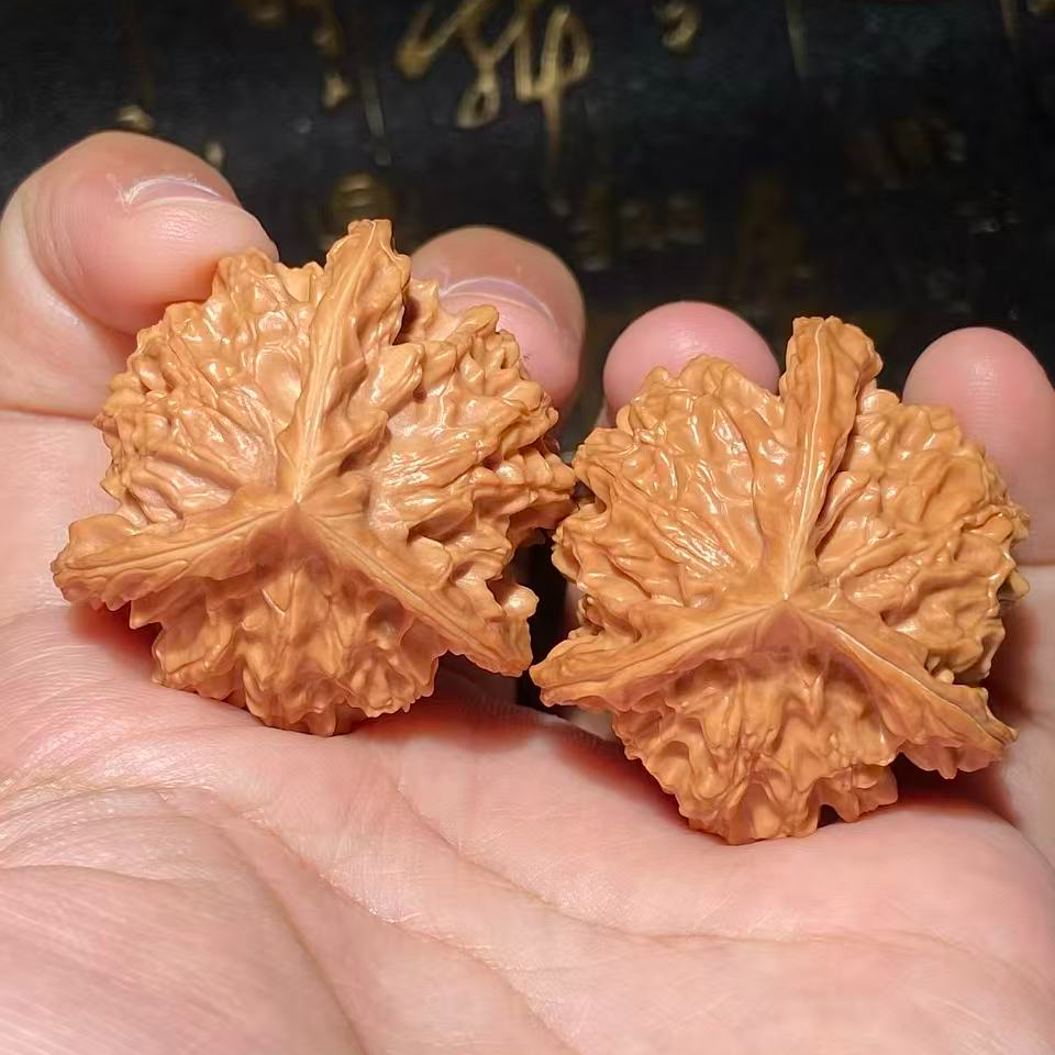 文玩核桃把件三棱边36高37