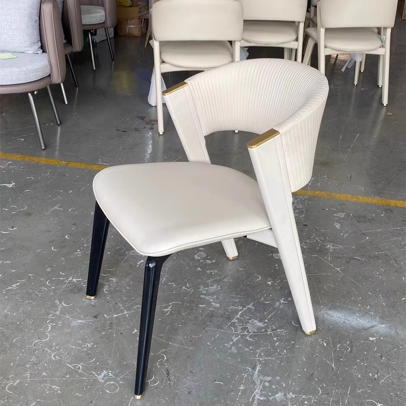 CC椅 意式轻奢实木餐椅现代简约高端别墅真皮椅