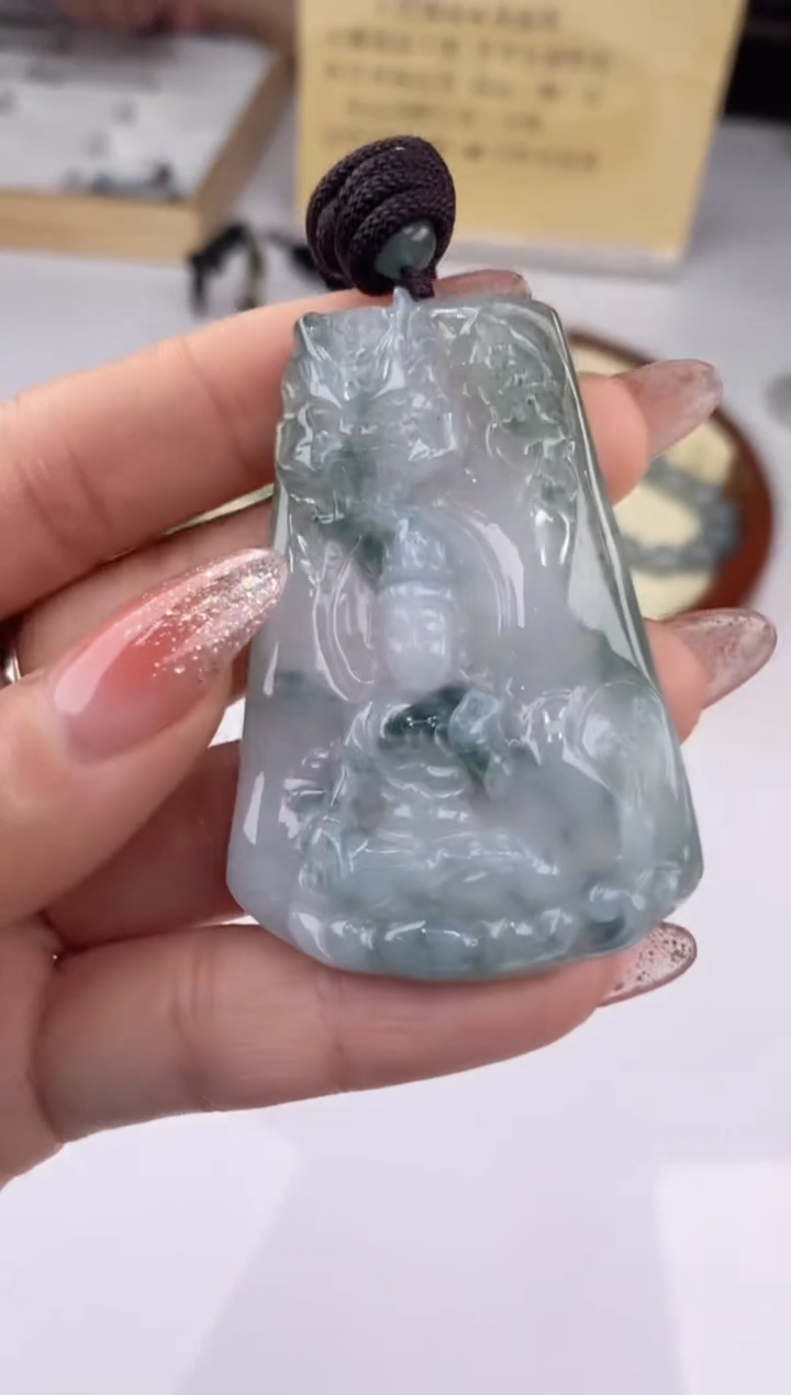 【闪购商品】翡翠吊坠(赠链)未镶嵌27923/静静聊翠