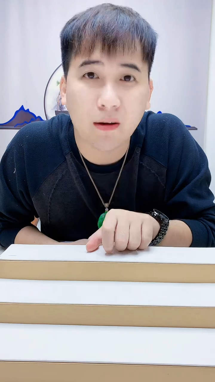 未镶嵌定制翡翠盛***理4868MM-毛货挂件