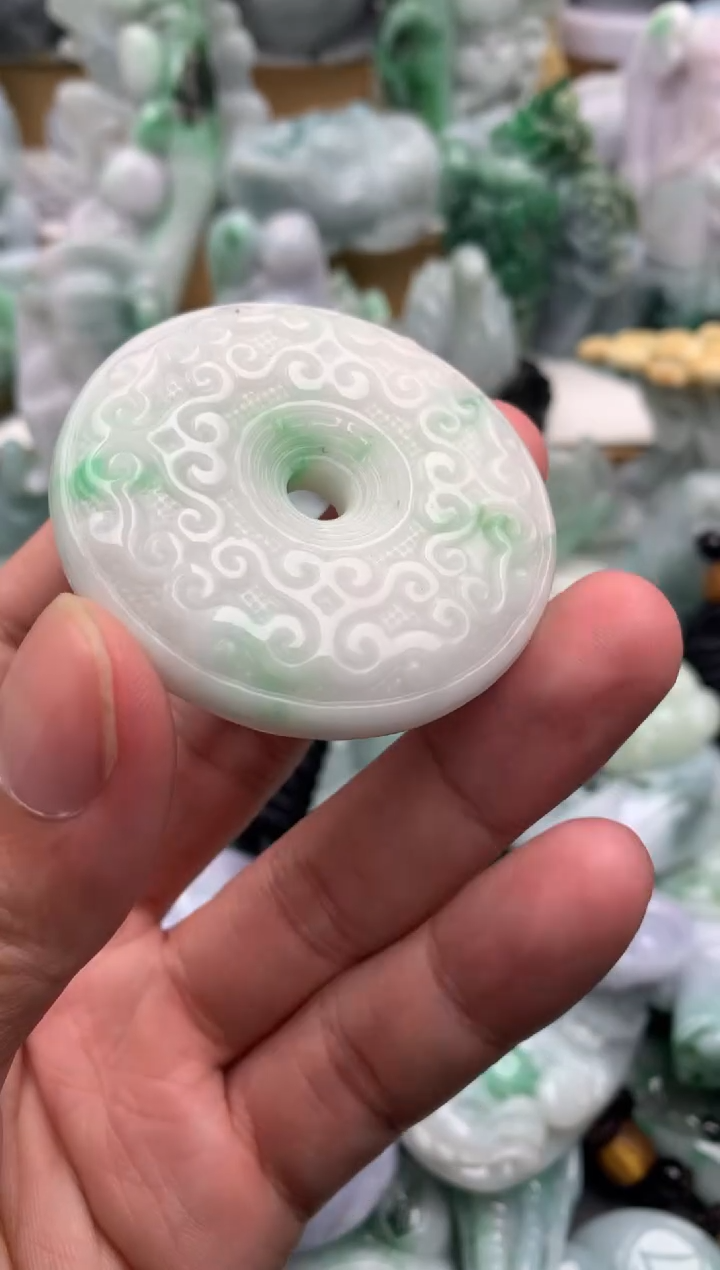 吊坠(不含链)未镶嵌翡翠1