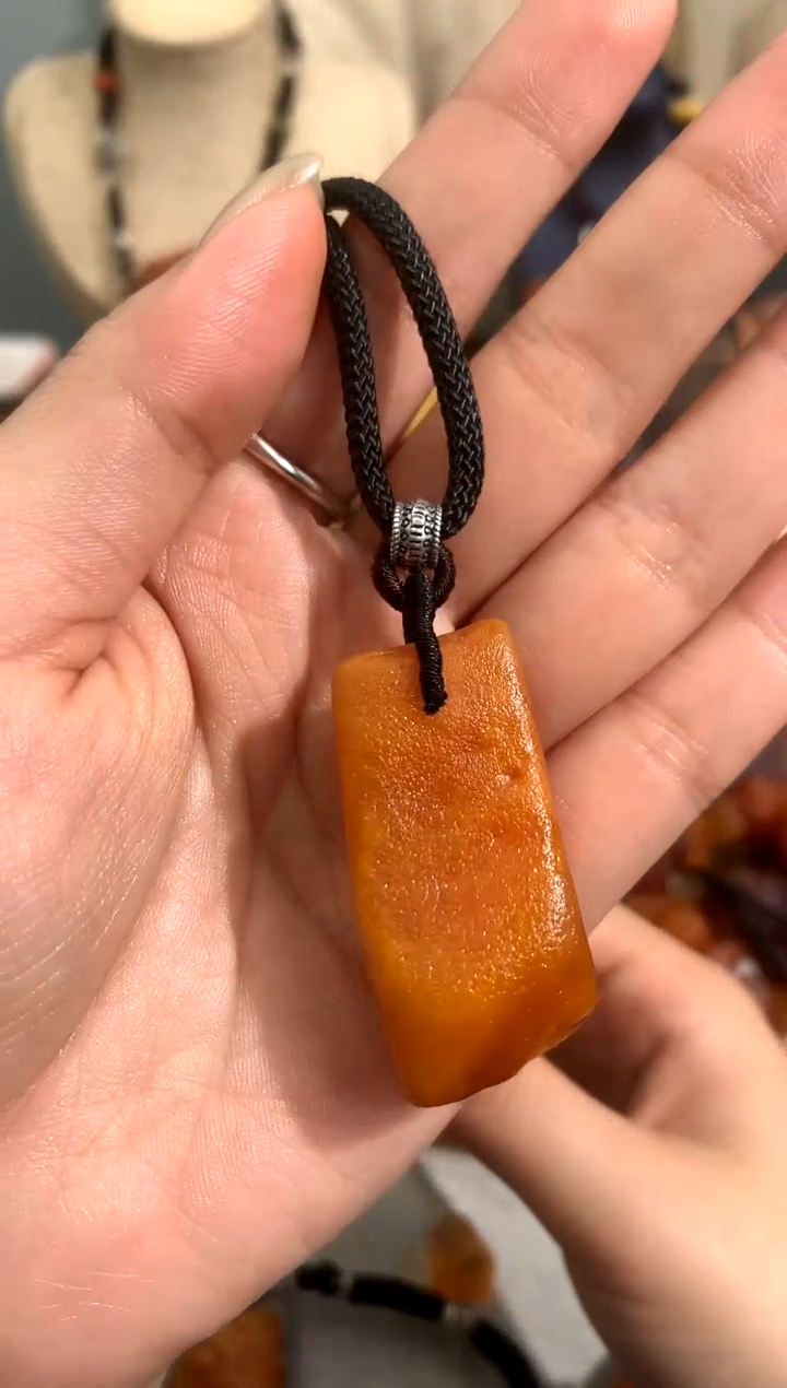 【闪购商品】蜜蜡裸石未镶嵌似玉