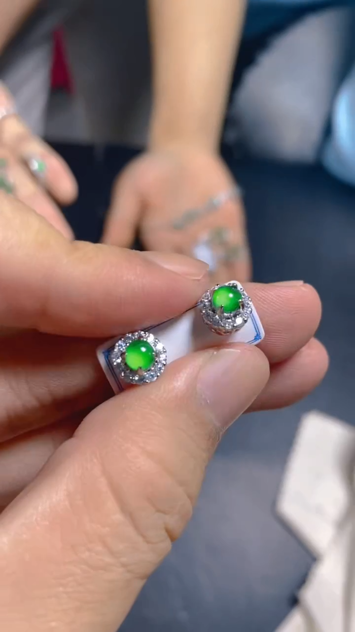 【闪购商品】翡翠耳饰未镶嵌0229693652多样性发一