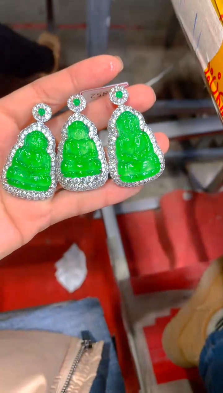 【闪购商品】定制翡翠未镶嵌32多样性发货（发其一）