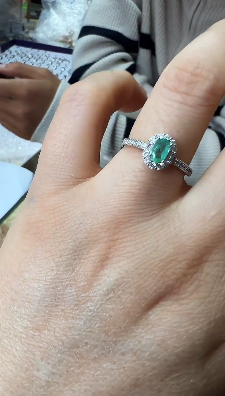 银S925镶嵌戒指祖母绿1206m035多样性发其一