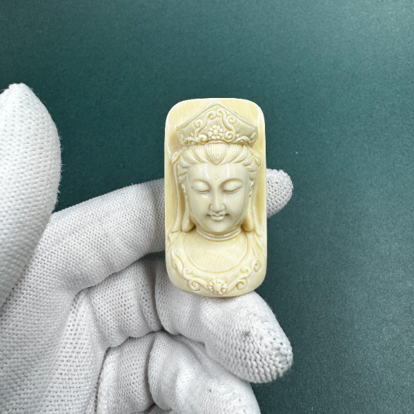 E6514天然猛犸牙雕刻牌 支持鉴定 假一罚四