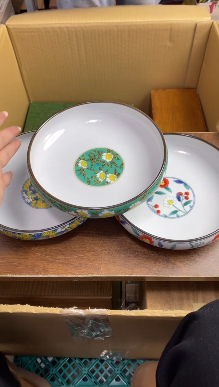 【闪购商品】瓷片隆莲瓷器欢迎大家