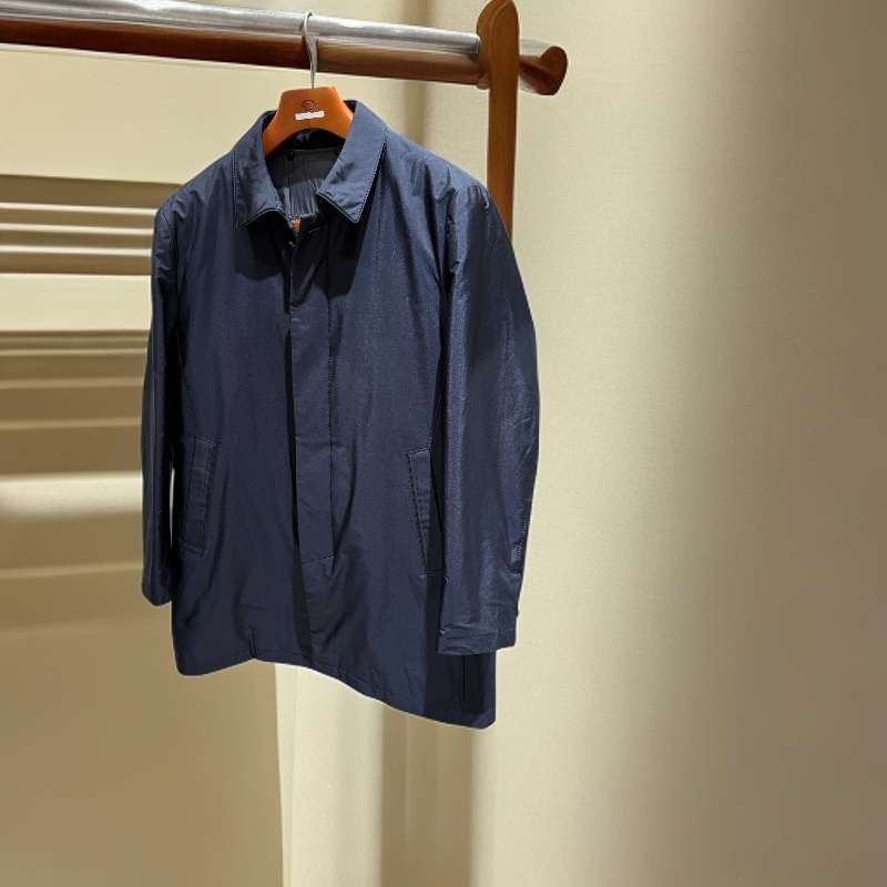 Y01-9意大利进口面料秋冬男士商务羽绒服藏青色桑蚕丝100（易皱）