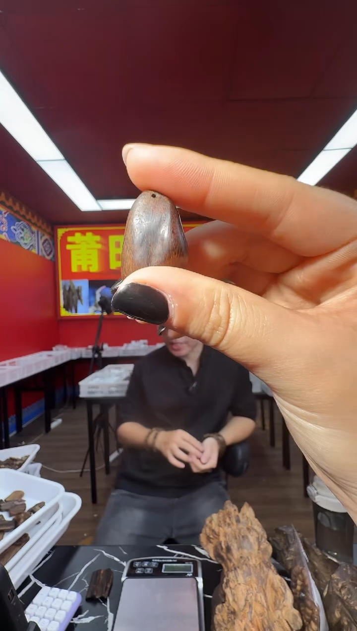 沉香吊坠d102达拉干多样性发一
