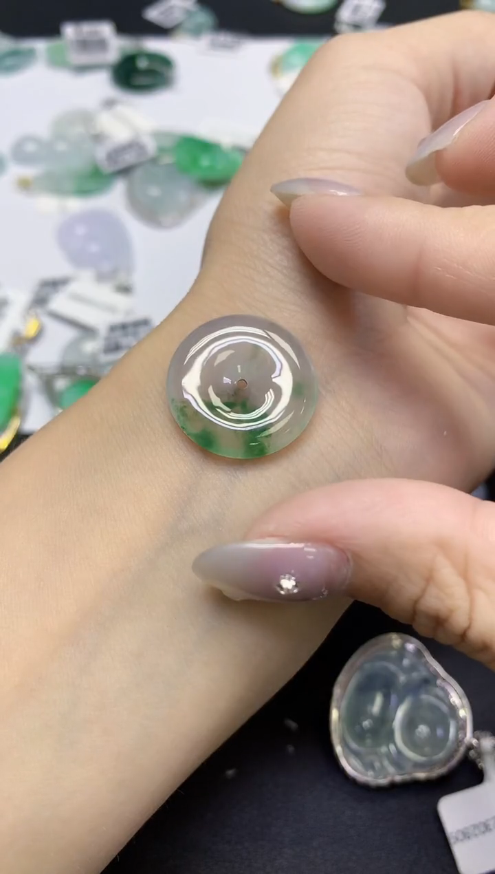 颈饰未镶嵌翡翠天然缅甸翡翠A货百元以上9元证书费自理