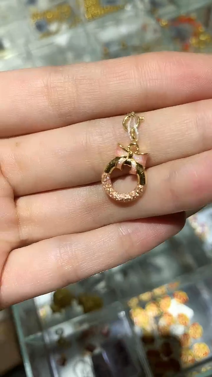 【闪购商品】18K金吊坠(不含链)甜甜圈吊坠