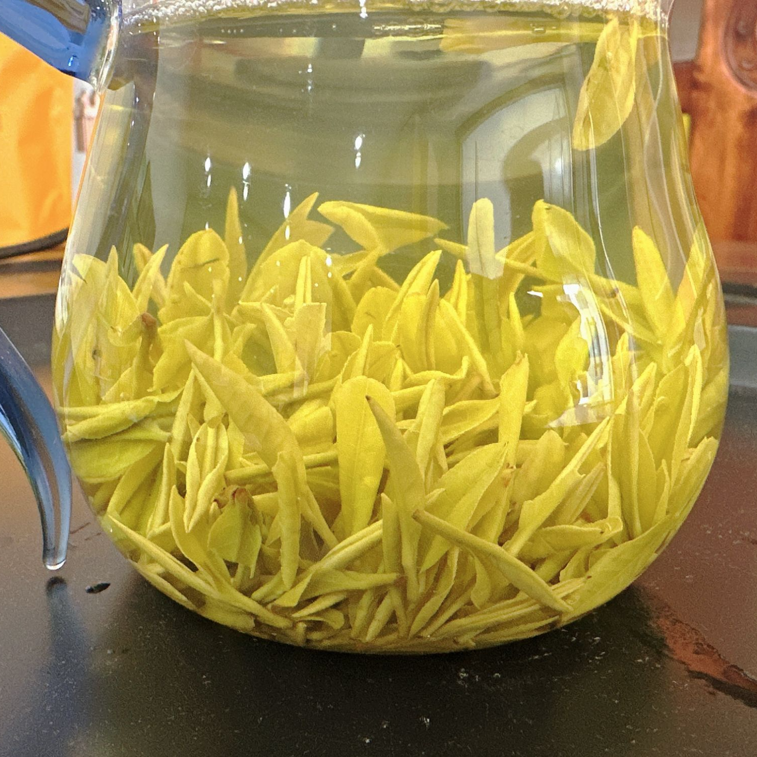 茶农直销2025大别山高山明前黄金芽香气浓郁口感鲜爽