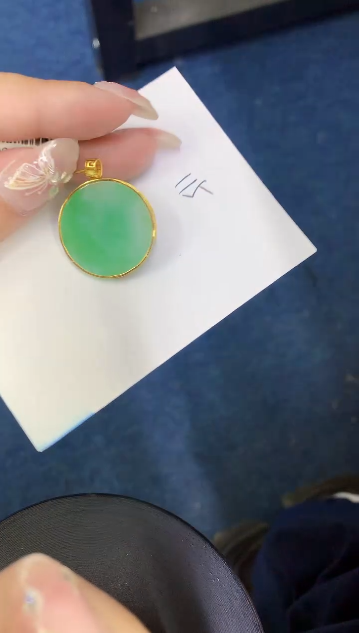 【闪购商品】翡翠颈饰18K金镶嵌00000000000