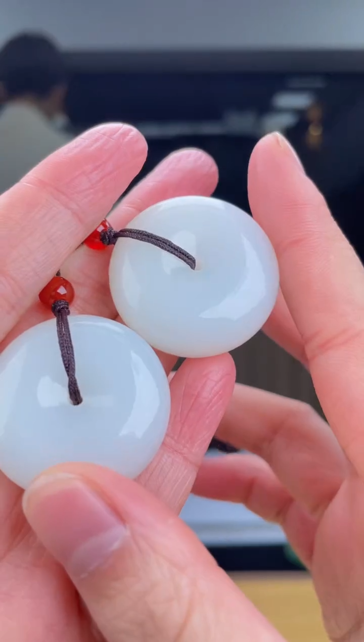 【闪购商品】定制和田玉天然和田玉多样性发其一