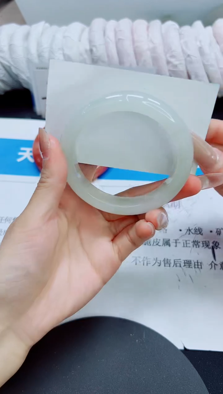 石英质玉未镶嵌手镯241/56.2