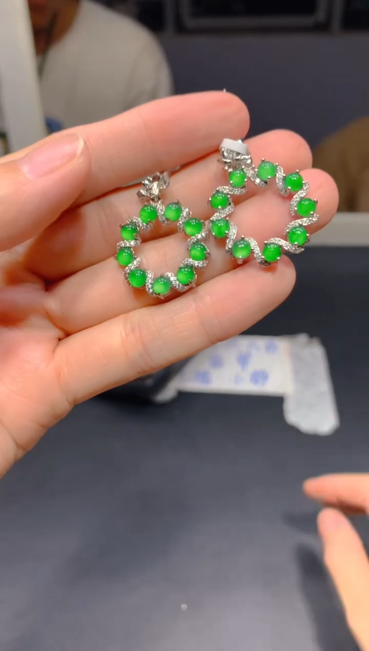 【闪购商品】定制翡翠未镶嵌96多样性发货(发其一）