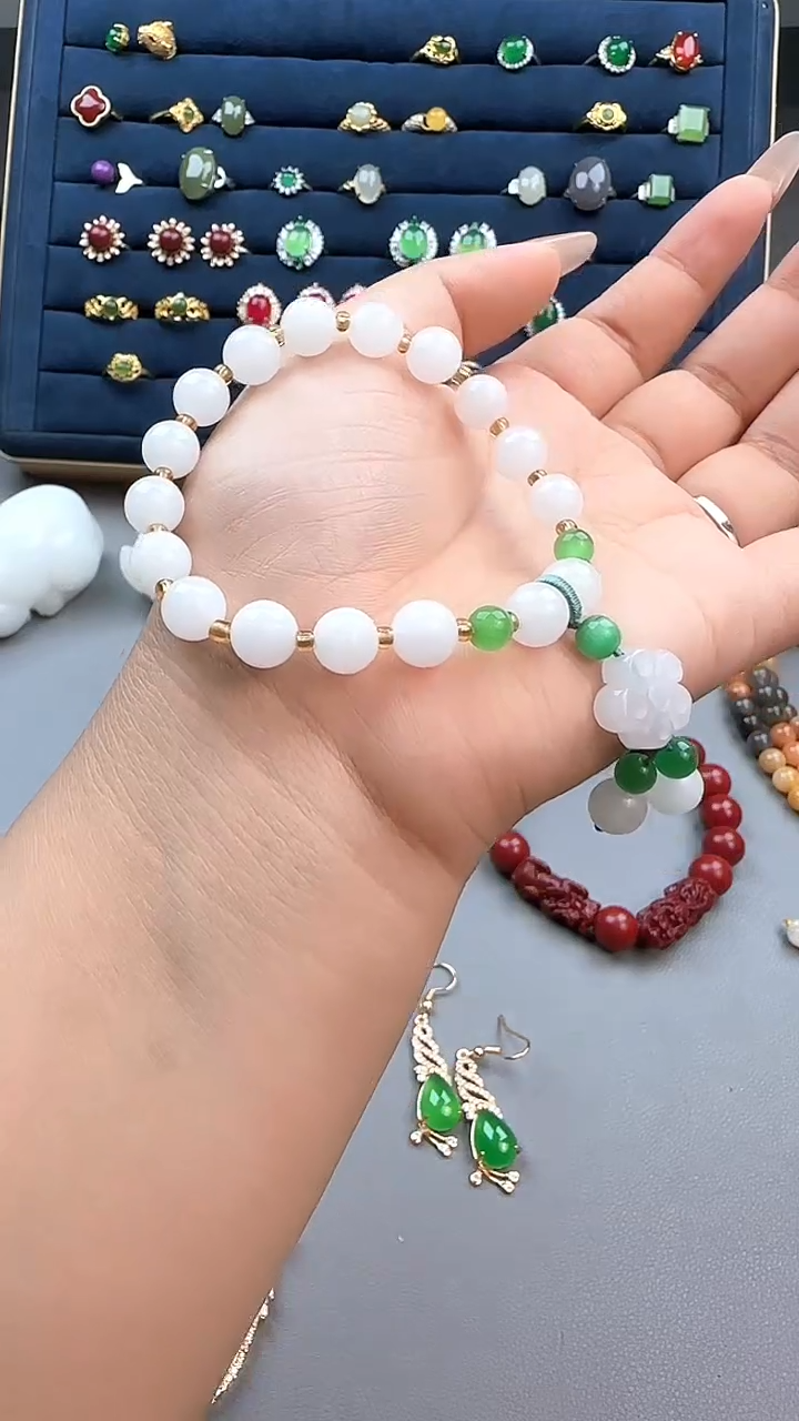 石英质玉（金丝玉）手链未镶嵌多样性发货拍一发一