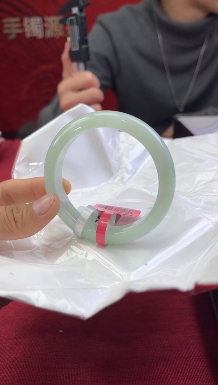 【闪购商品】翡翠手镯未镶嵌翡翠手镯