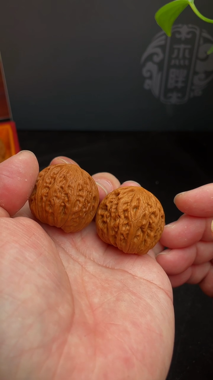 【闪购商品】文玩核桃把件35尺铁锤