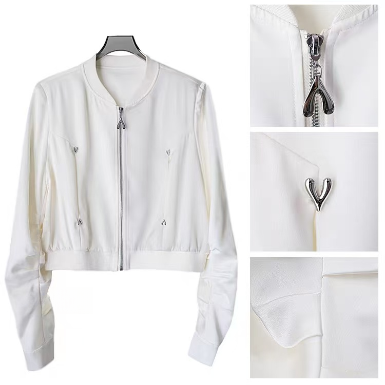 秋季光泽感拉链外套