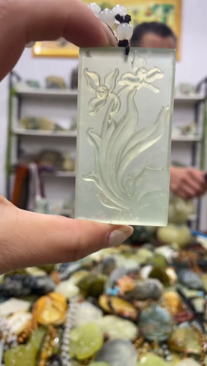 【闪购商品】岫玉吊坠未镶嵌              