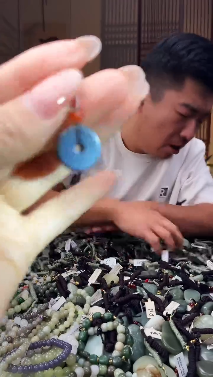 颈饰未镶嵌和田玉多样性发货，拍一发一