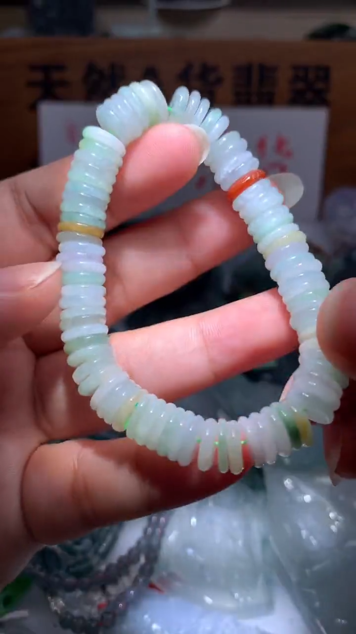 【闪购商品】翡翠颈饰未镶嵌保真天然A货翡翠